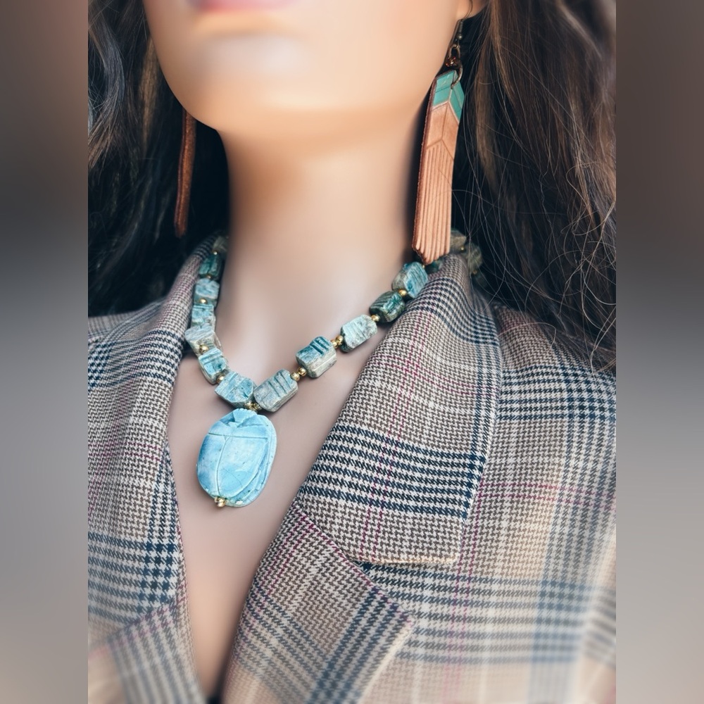Vintage Soapstone & Chunky Egyptian Ceramic Scarab Necklace - Picture 12 of 14